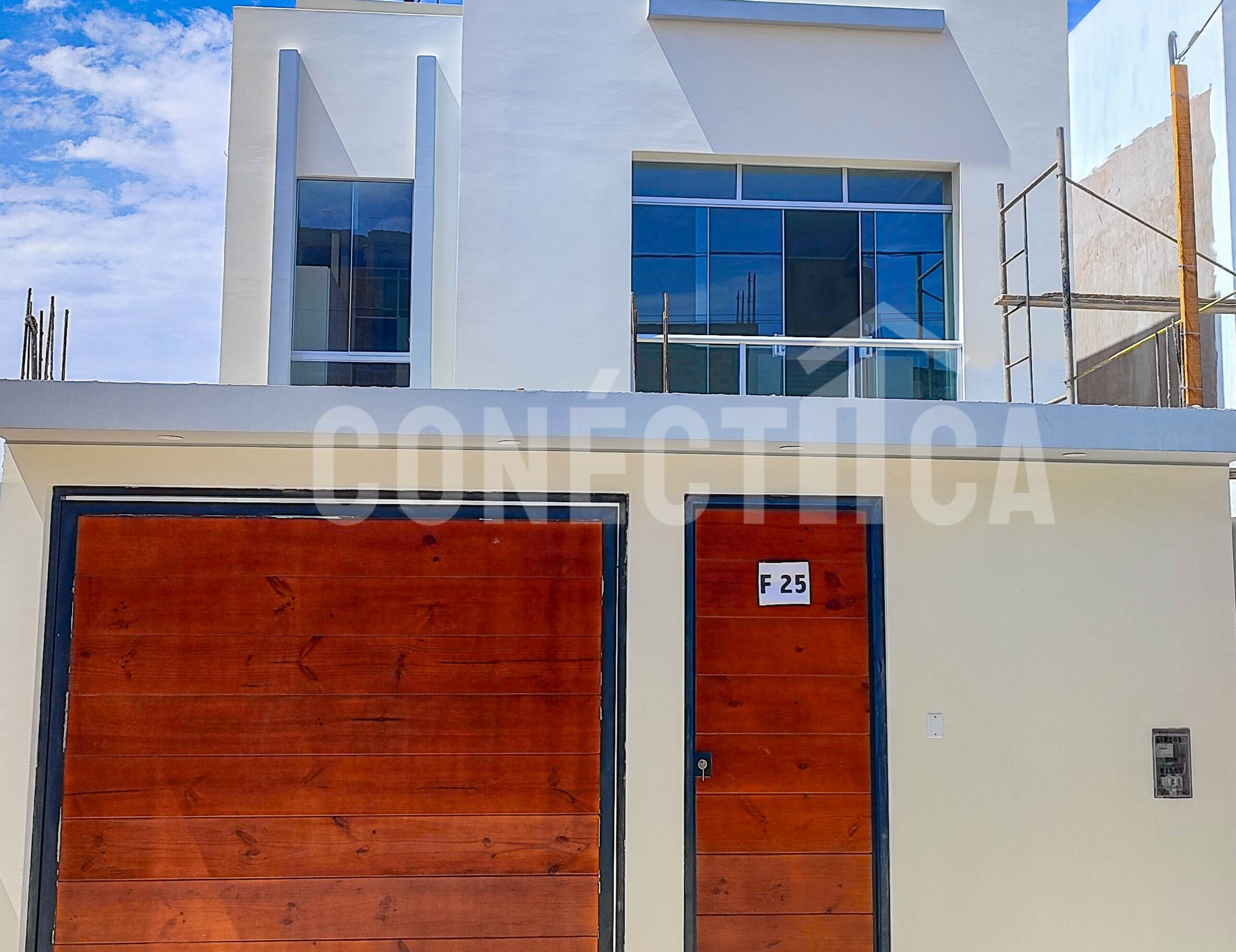 Venta de Casa Residencial en Sol de Pocollay | Tacna - Imagen 2