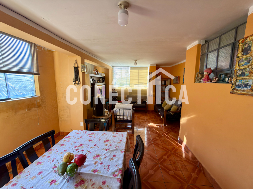 SE VENDE CASA 02 PISOS EN ESQUINA EN CALLE MANUEL UBALDE CON ANCASH, MCAL NIETO, MOQUEGUA 🏠✨📍 - Imagen 2