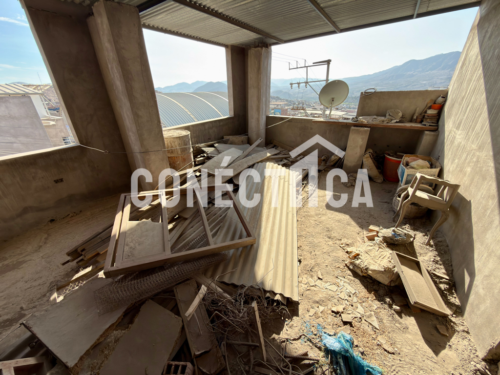 SE VENDE CASA 02 PISOS EN ESQUINA EN CALLE MANUEL UBALDE CON ANCASH, MCAL NIETO, MOQUEGUA 🏠✨📍 - Imagen 8
