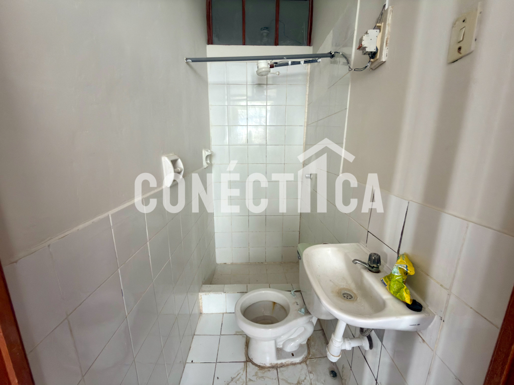 SE VENDE CASA 02 PISOS EN ESQUINA EN CALLE MANUEL UBALDE CON ANCASH, MCAL NIETO, MOQUEGUA 🏠✨📍 - Imagen 16