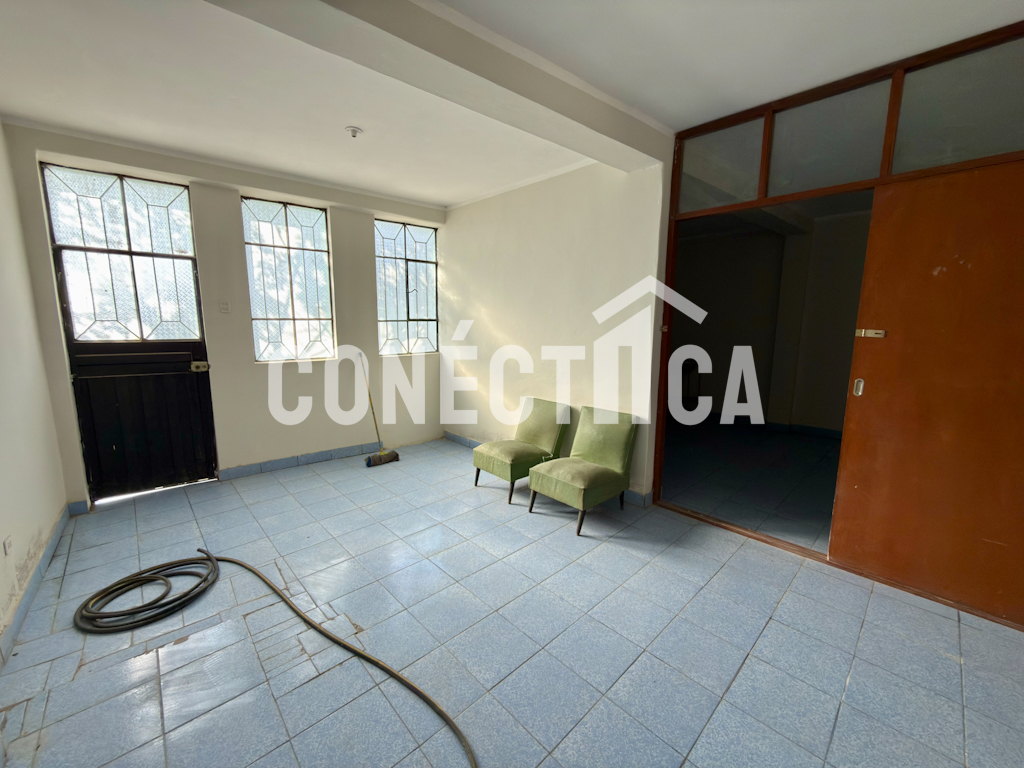 SE VENDE CASA 02 PISOS EN ESQUINA EN CALLE MANUEL UBALDE CON ANCASH, MCAL NIETO, MOQUEGUA 🏠✨📍 - Imagen 18