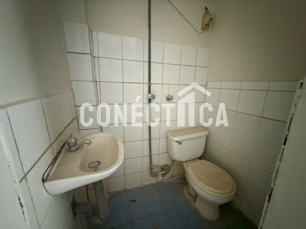 SE VENDE CASA 02 PISOS EN ESQUINA EN CALLE MANUEL UBALDE CON ANCASH, MCAL NIETO, MOQUEGUA 🏠✨📍 - Imagen 22