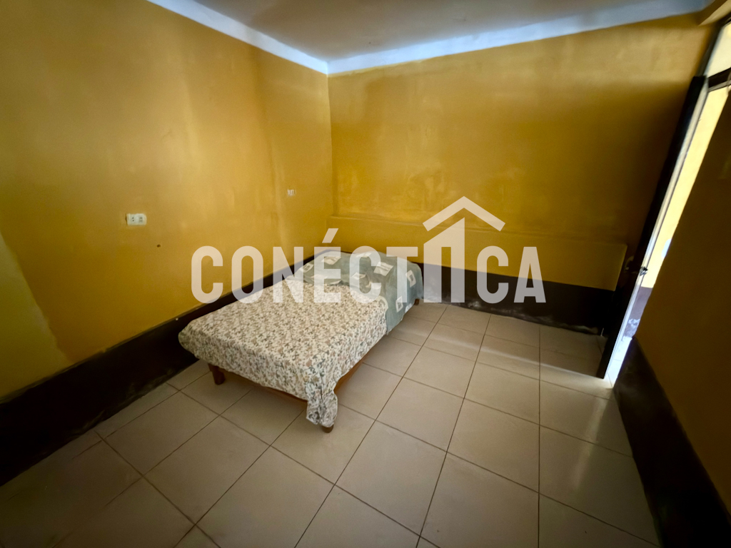 SE VENDE CASA 02 PISOS EN ESQUINA EN CALLE MANUEL UBALDE CON ANCASH, MCAL NIETO, MOQUEGUA 🏠✨📍 - Imagen 35