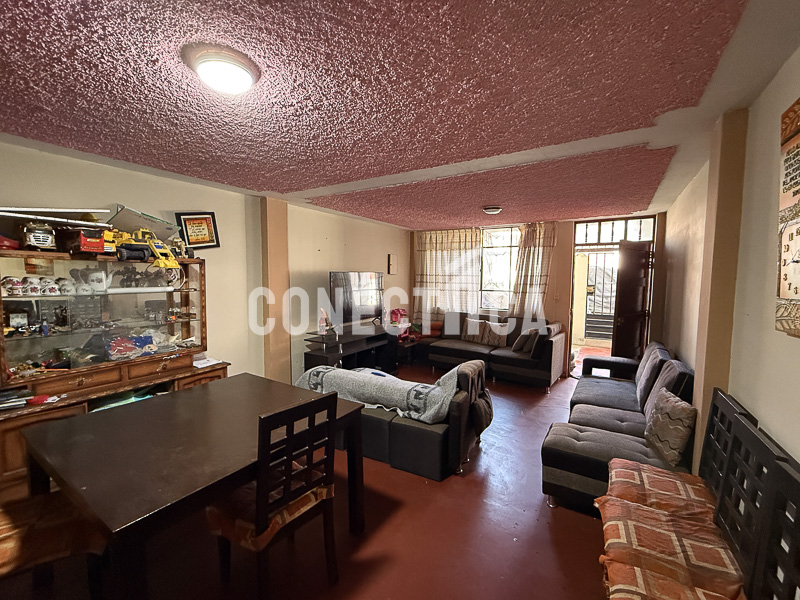 ¡SE VENDE AMPLIA CASA DE 3 PISOS EN SAMEGUA – MOQUEGUA! - Imagen 4