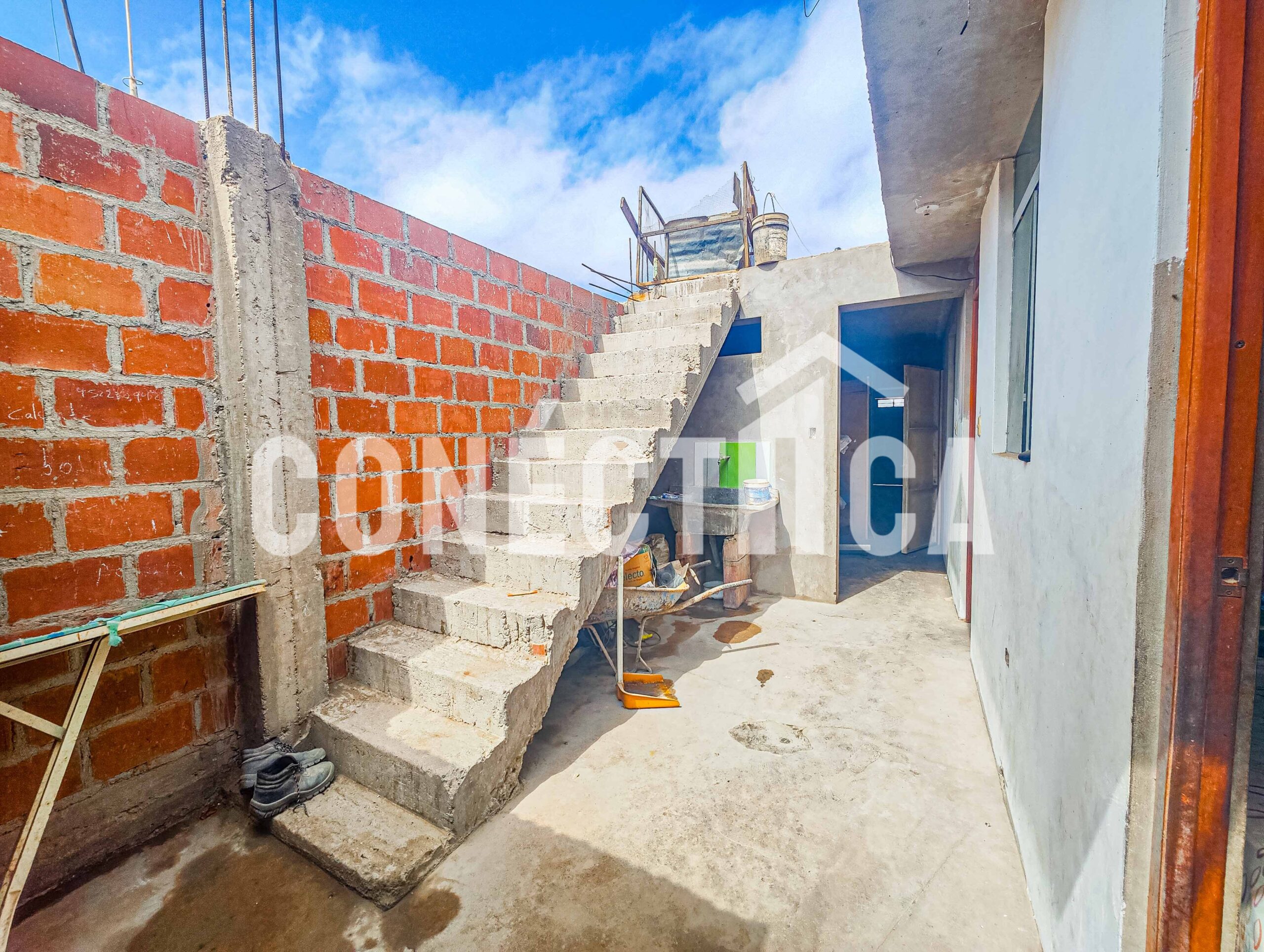 VENTA DE CASA EN VILLA INDEPENDIENTES III (GREG. ALBARRACÍN) - TACNA - Imagen 8