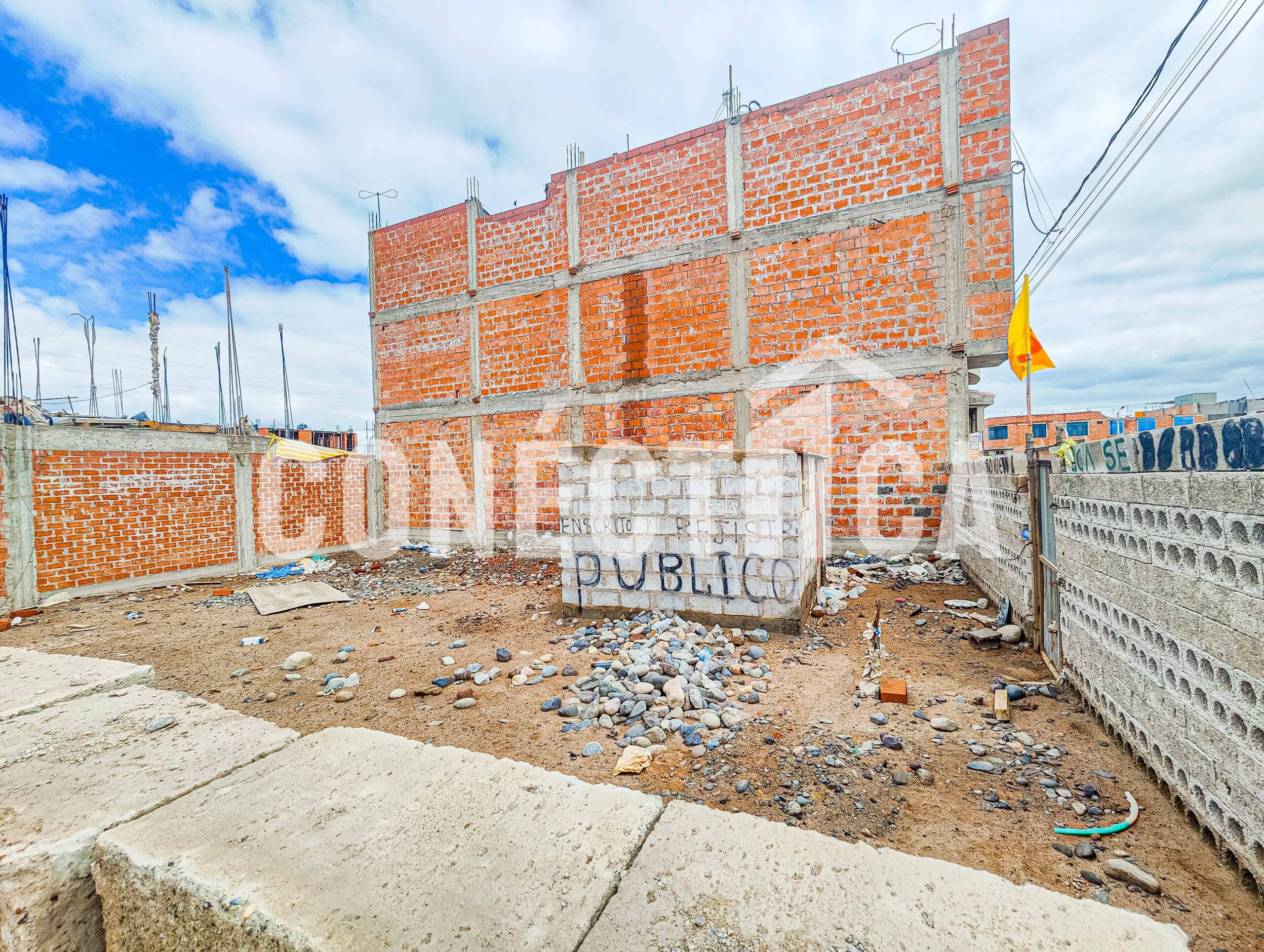 VENTA DE TERRENO (ESQUINA) EN VILLA LA CANTUTA - TACNA - Imagen 3