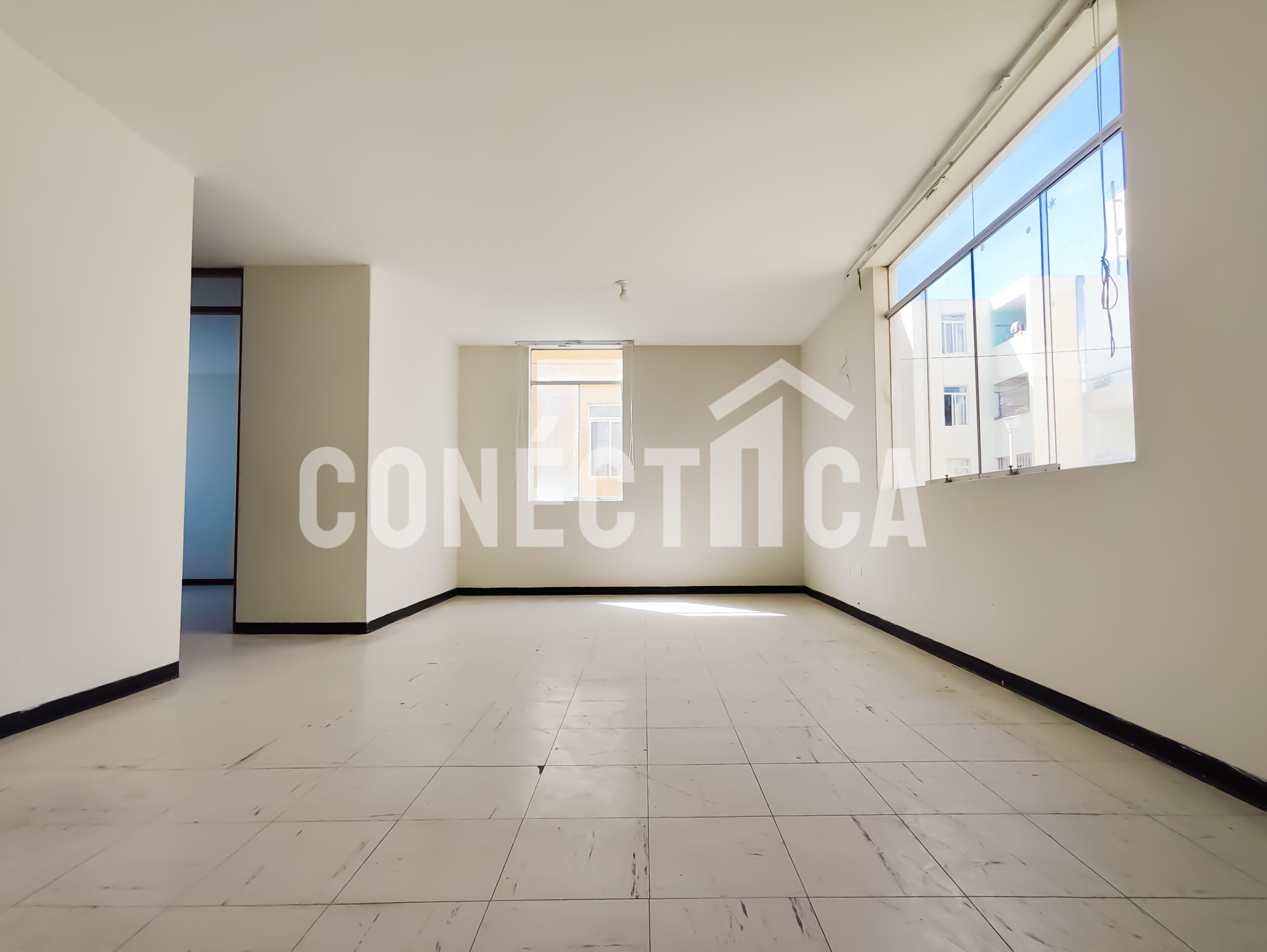 VENTA DE DEPARTAMENTO EN ALFONSO UGARTE (GREG. ALBARRACÍN) TACNA - Imagen 3