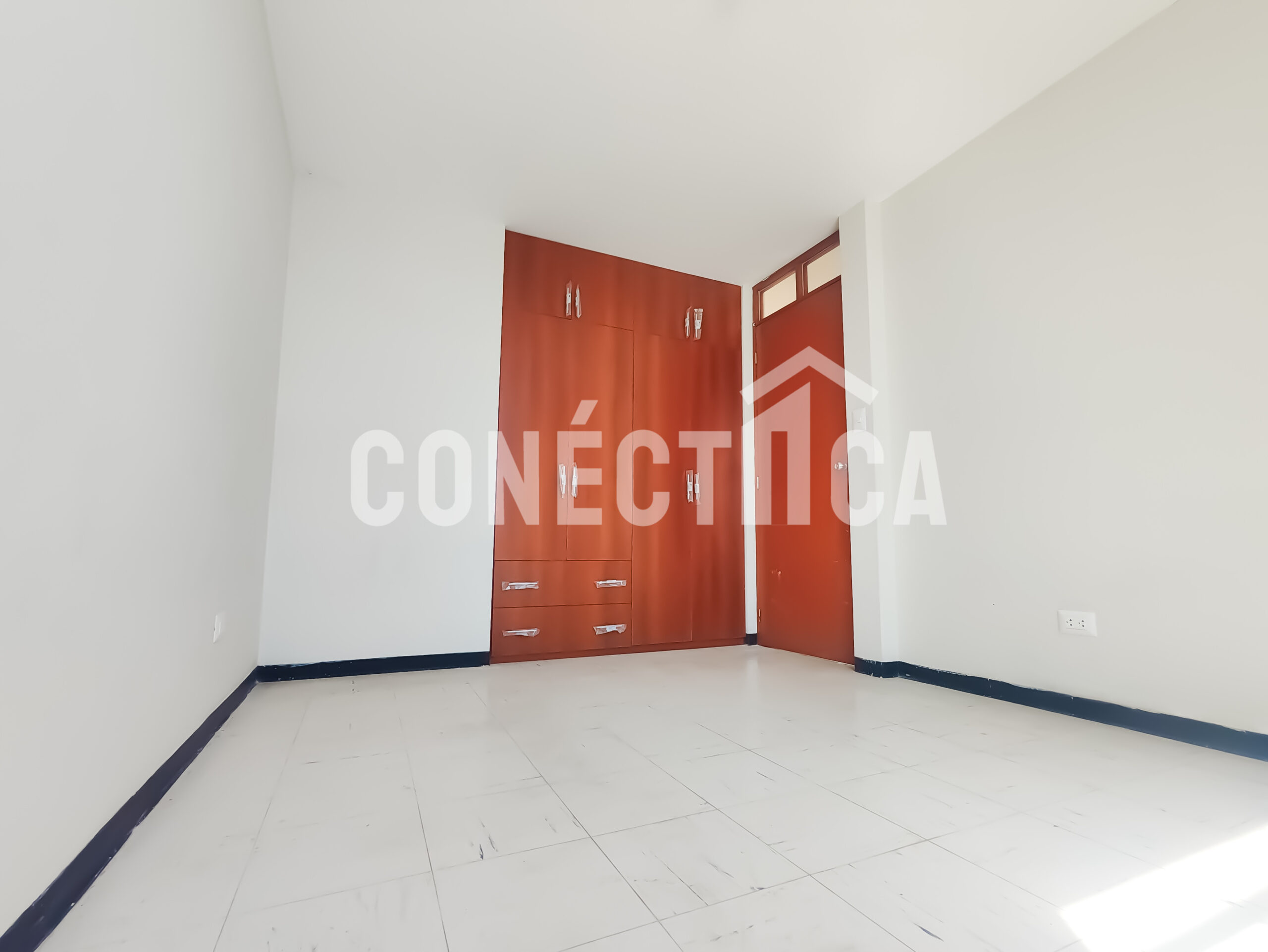 VENTA DE DEPARTAMENTO EN ALFONSO UGARTE (GREG. ALBARRACÍN) TACNA - Imagen 6