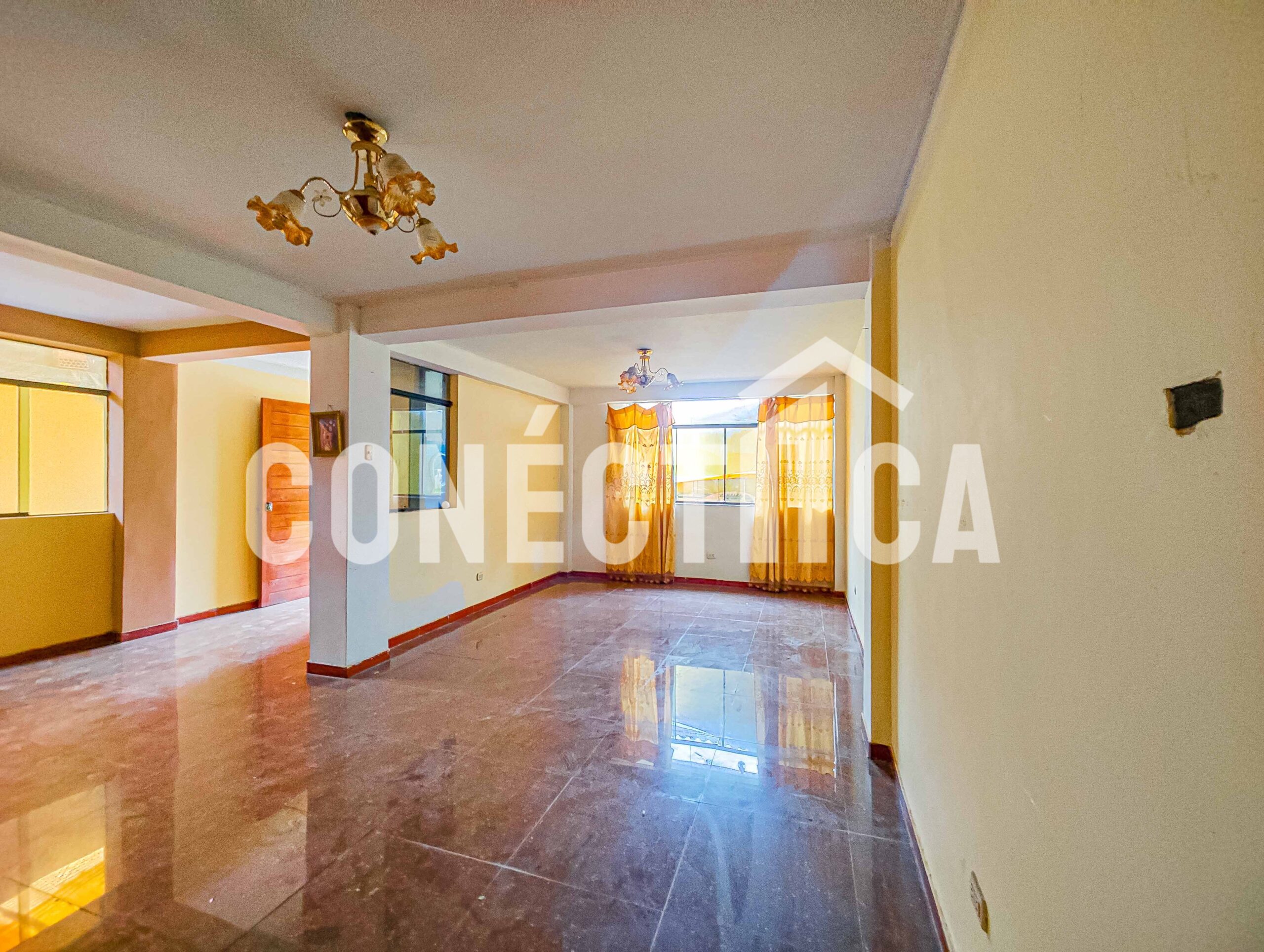 Venta de Casa de 200m² en Urb. Vallecito - Ciudad de Tacna - Imagen 3