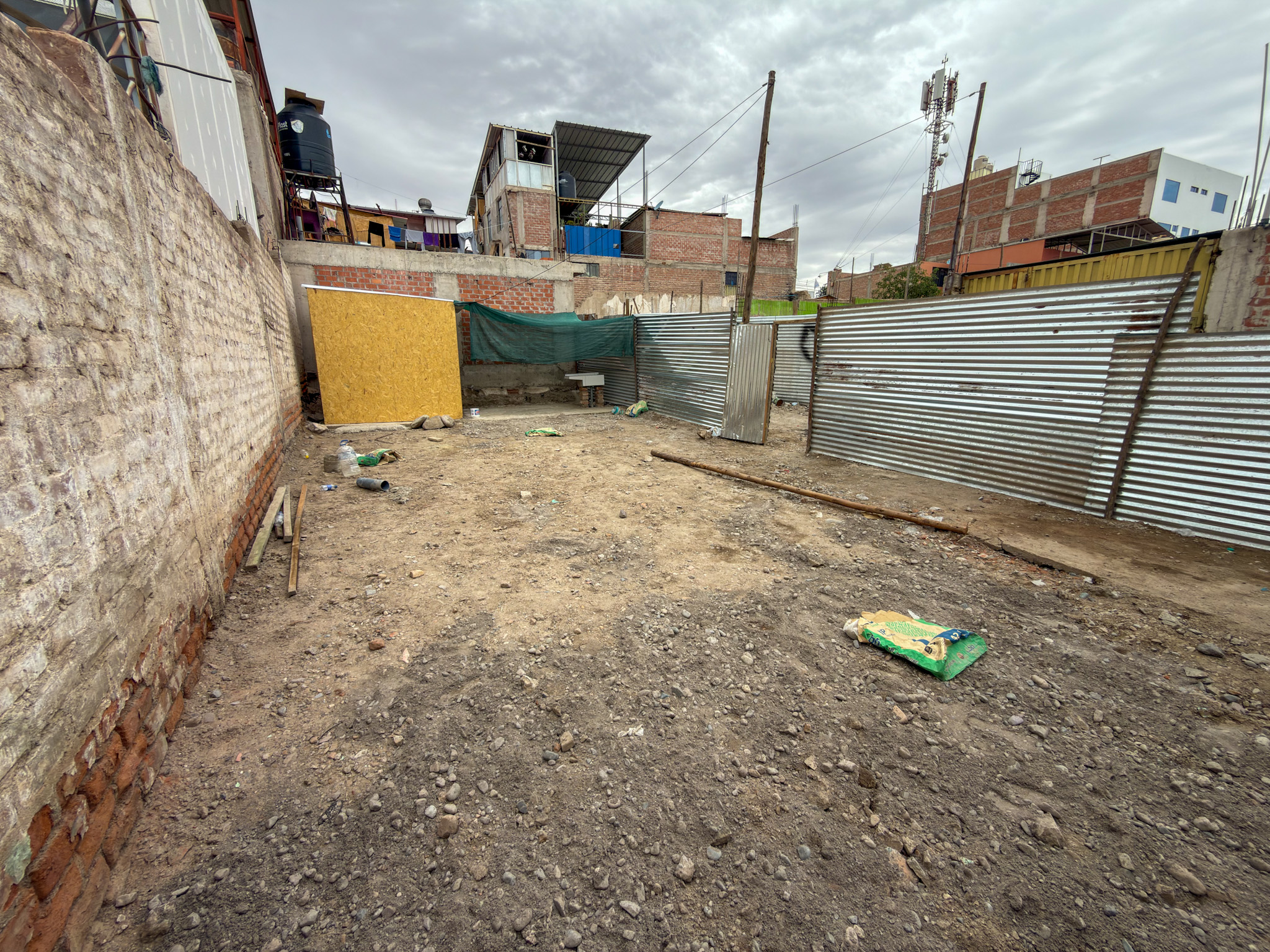 TERRENO EN VENTA DE 99 M2 EN SAMEGUA, MOQUEGUA. - Imagen 4