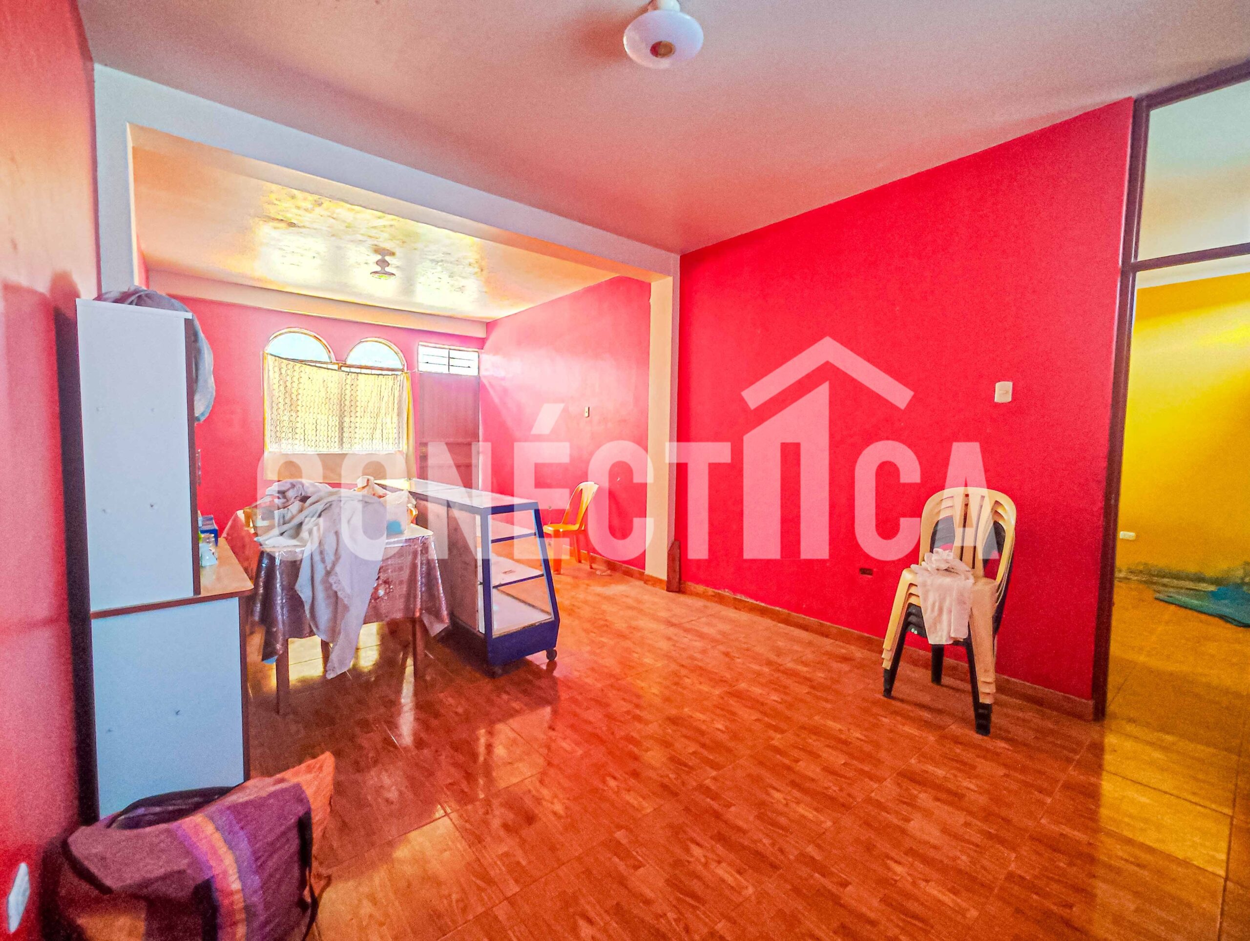 VENTA DE CASA CON LOCAL COMERCIAL EN ASOC. LAS ACACIAS - TACNA - Imagen 4