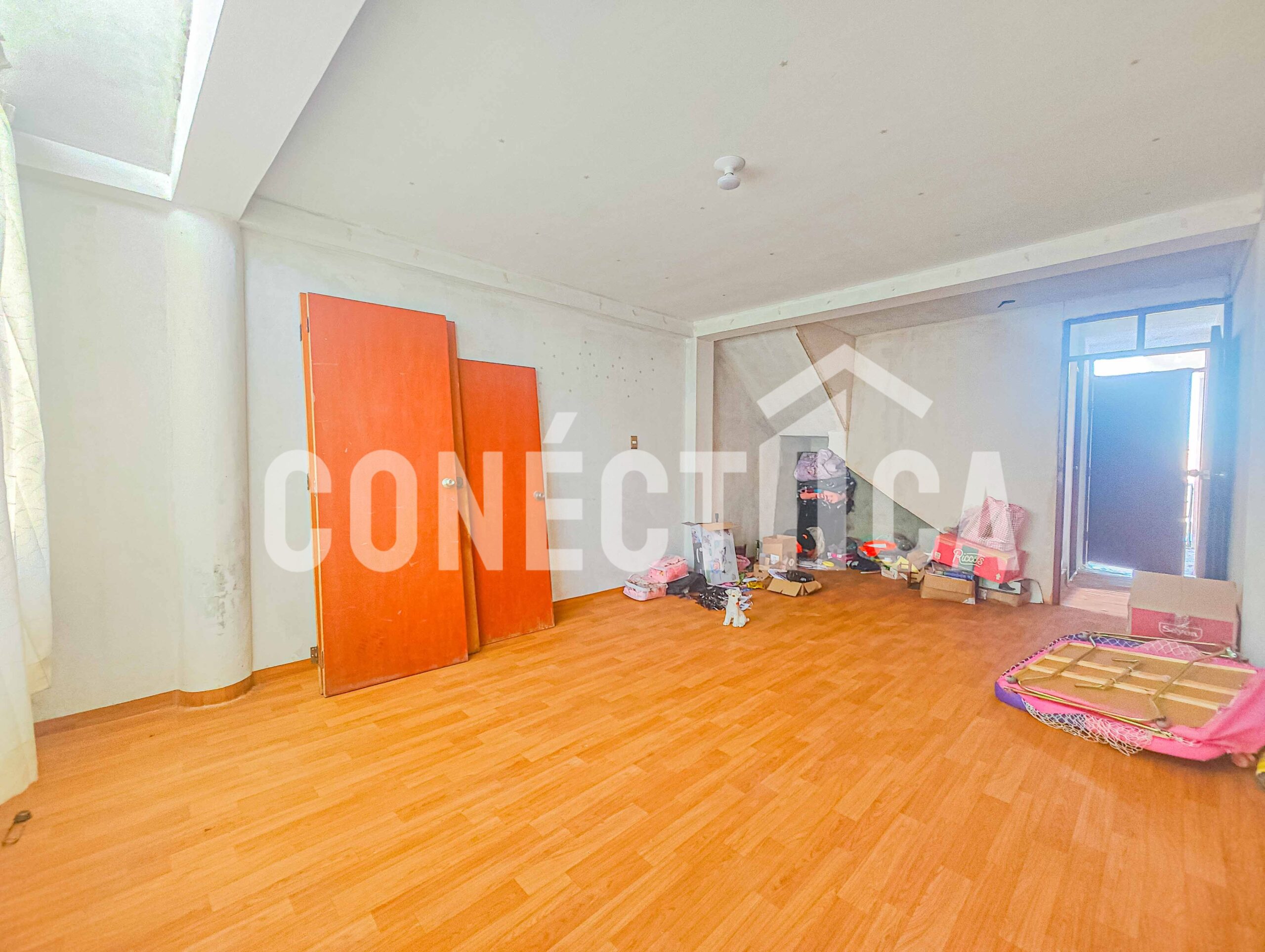 VENTA DE CASA CON LOCAL COMERCIAL EN ASOC. LAS ACACIAS - TACNA - Imagen 3