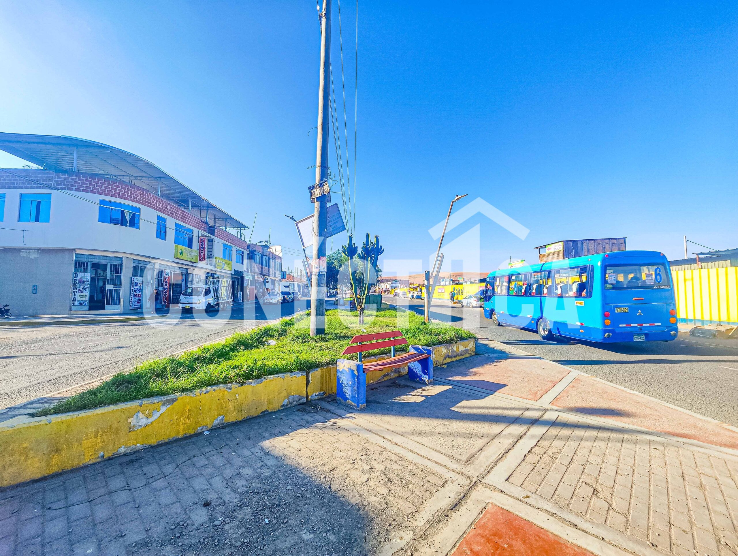 VENTA DE CASA CON LOCAL COMERCIAL EN ASOC. LAS ACACIAS - TACNA - Imagen 8