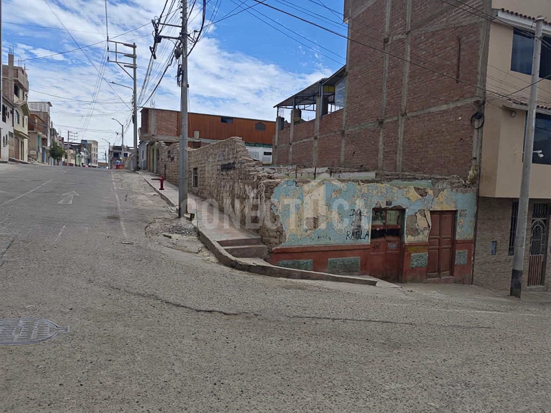 🏡 ¡TERRENO EN VENTA – CERCADO DE MOQUEGUA! - Imagen 9